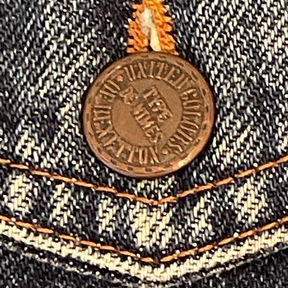 Vintage Benetton Jean Jacket. - Picture 9 of 11